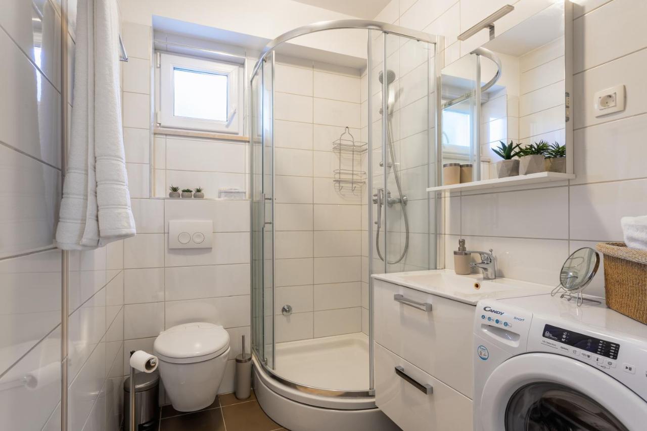 Apartman Olive Supetar Exterior foto