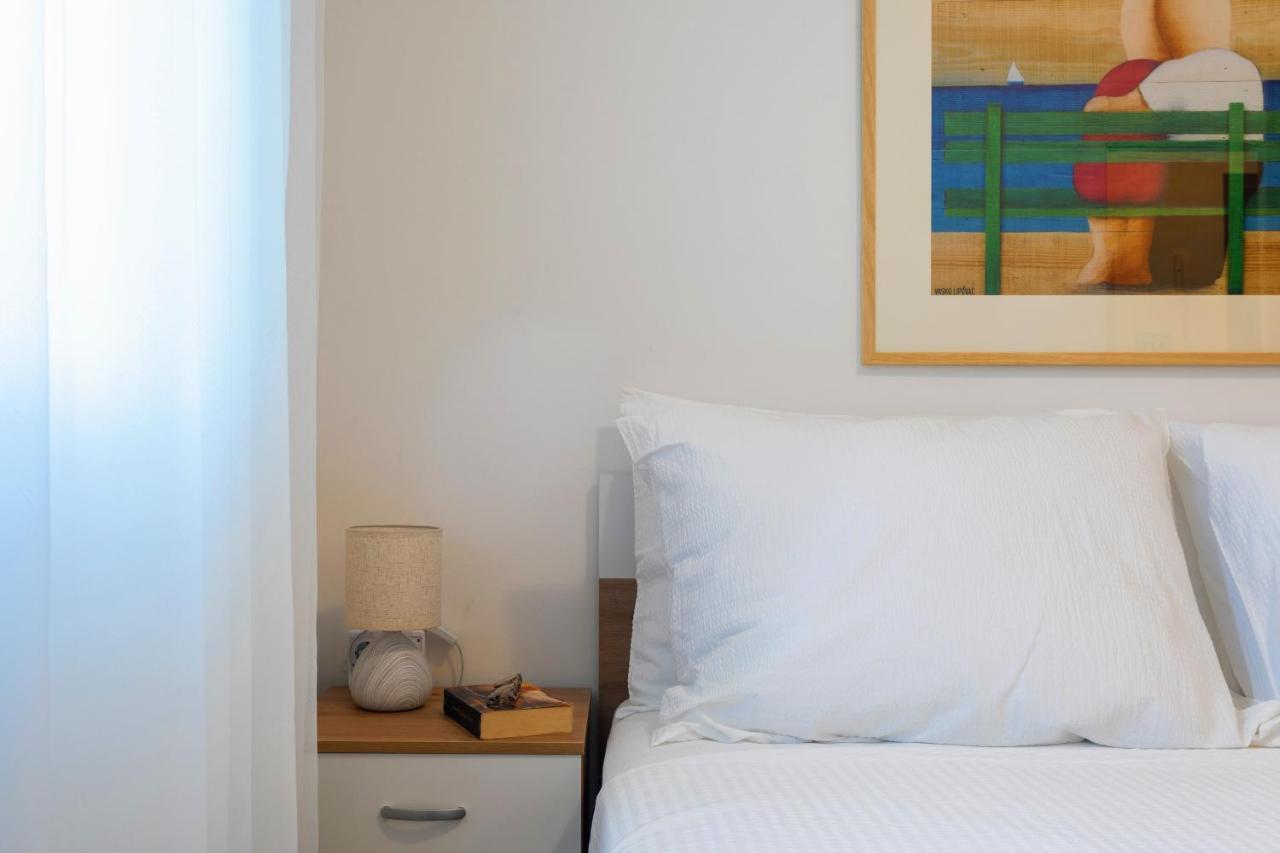 Apartman Olive Supetar Exterior foto