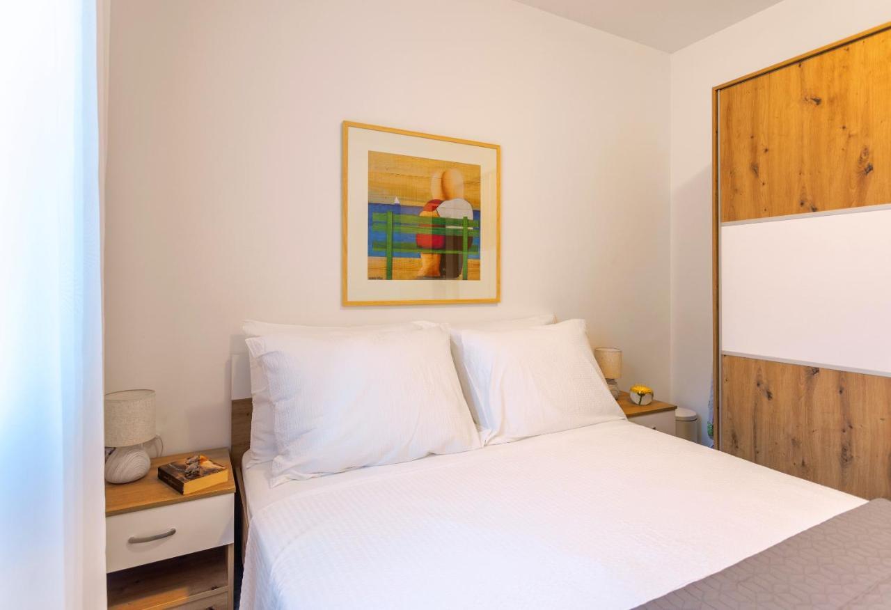 Apartman Olive Supetar Exterior foto